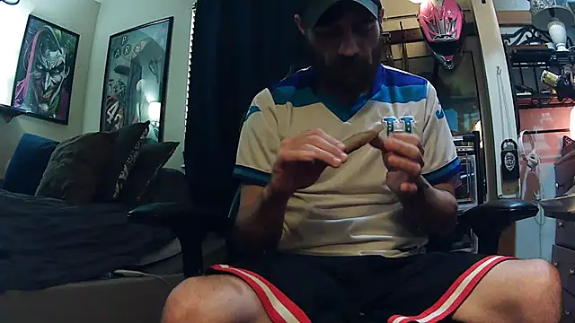 slutty guy12 online show from 6, 3, 2025