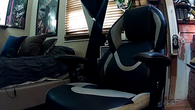 slutty guy12 online show from 3, 3, 2025