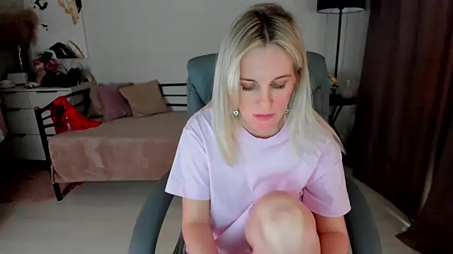 Snapshot of I_D_A chatting on 20, 3, 2025 I D A online show from 20, 3, 2025