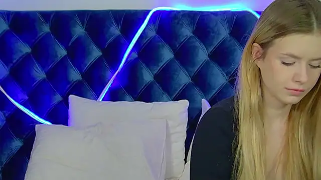 MilanaBalmain online show from 23, 11, 2025