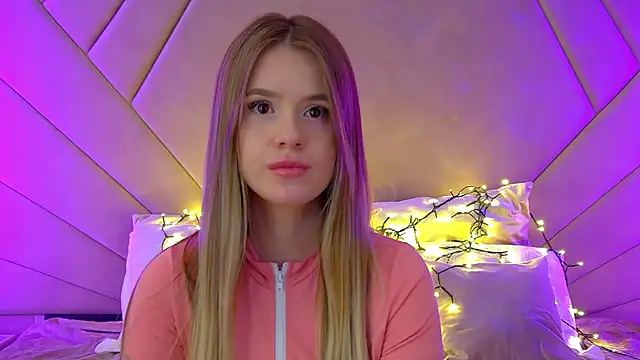 MilanaBalmain online show from 10, 3, 2025