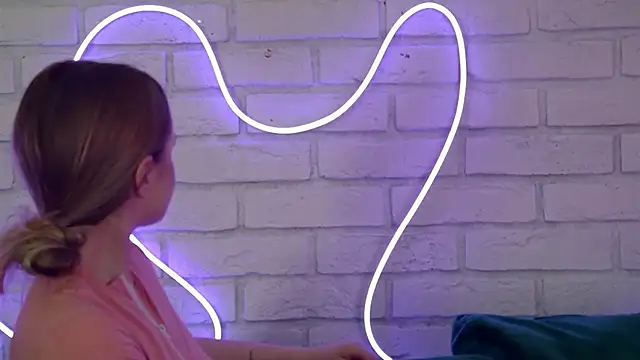 MilanaBalmain online show from 18, 3, 2025