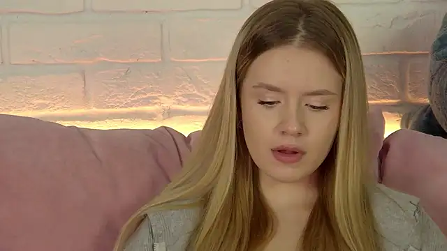 MilanaBalmain online show from 15, 10, 2025