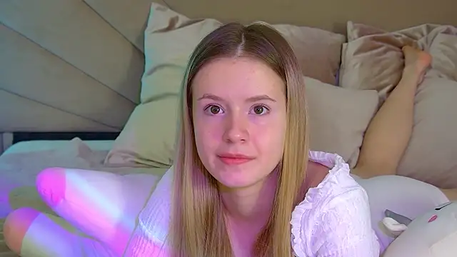 MilanaBalmain online show from 5, 11, 2025