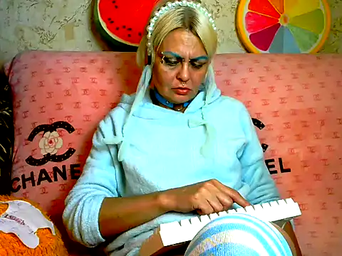 Gardener of Illusions online show from 15, 9, 2025