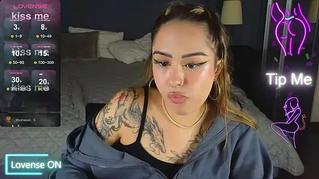 Snapshot of baby__kim chatting on 12, 11, 2025 baby kim online show from 12, 11, 2025