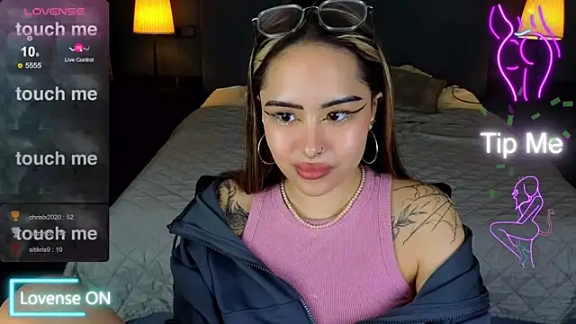 Snapshot of baby__kim chatting on 27, 11, 2025 baby kim online show from 27, 11, 2025