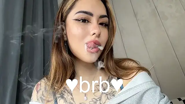 Snapshot of baby__kim chatting on 18, 10, 2025 baby kim online show from 18, 10, 2025