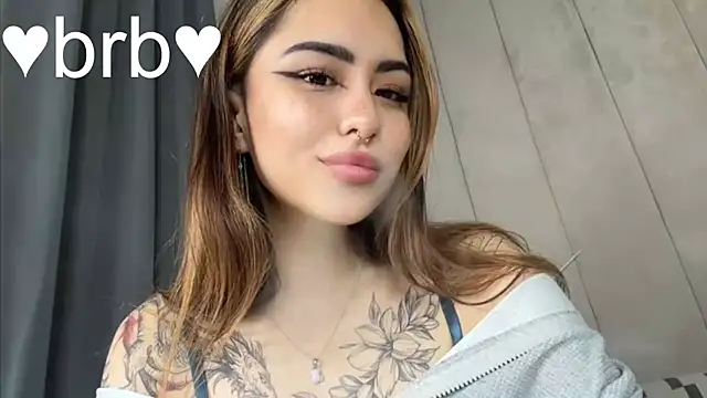 Snapshot of baby__kim chatting on 26, 11, 2025 baby kim online show from 26, 11, 2025