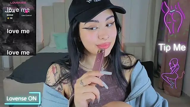 Snapshot of baby__kim chatting on 21, 12, 2025 baby kim online show from 21, 12, 2025