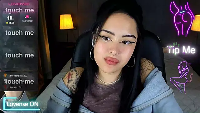 Snapshot of baby__kim chatting on 2, 12, 2025 baby kim online show from 2, 12, 2025