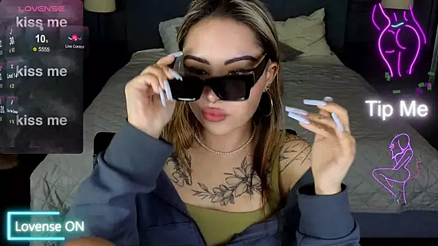 Snapshot of baby__kim chatting on 30, 11, 2025 baby kim online show from 30, 11, 2025