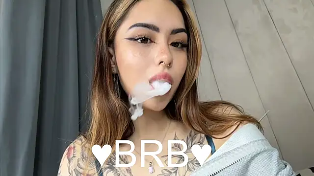 Snapshot of baby__kim chatting on 21, 10, 2025 baby kim online show from 21, 10, 2025