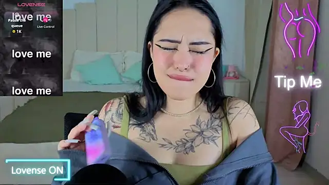 Snapshot of baby__kim chatting on 18, 12, 2025 baby kim online show from 18, 12, 2025