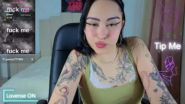 Snapshot of baby__kim chatting on 19, 12, 2025 baby kim online show from 19, 12, 2025