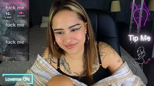 Snapshot of baby__kim chatting on 20, 11, 2025 baby kim online show from 20, 11, 2025