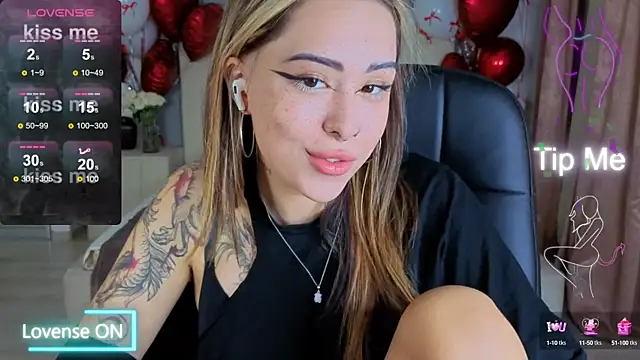 Snapshot of baby__kim chatting on 6, 10, 2025 baby kim online show from 6, 10, 2025