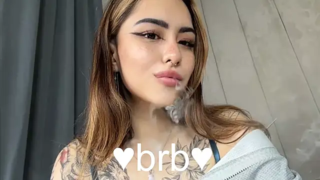 Snapshot of baby__kim chatting on 25, 10, 2025 baby kim online show from 25, 10, 2025