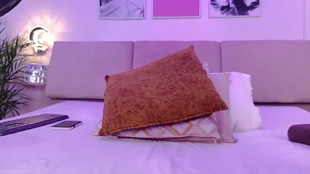 Snapshot of ChloeFerreira chatting on 1, 10, 2025 ChloeFerreira online show from 1, 10, 2025