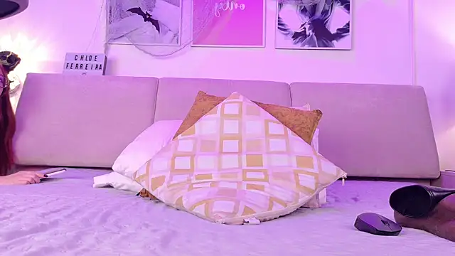 Snapshot of ChloeFerreira chatting on 25, 10, 2025 ChloeFerreira online show from 25, 10, 2025