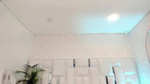 im nika  online show from 26, 9, 2025