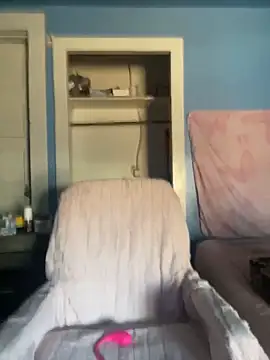 y0urlilgf online show from 5, 1, 2026