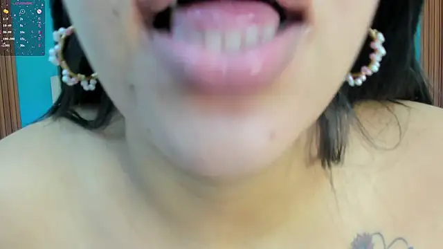 estrella bigboobs14 online show from 25, 6, 2026