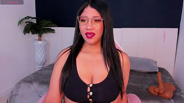 estrella bigboobs14 online show from 17, 3, 2026