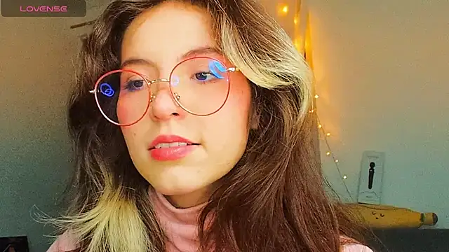 cherrybom969 online show from 25, 2, 2025