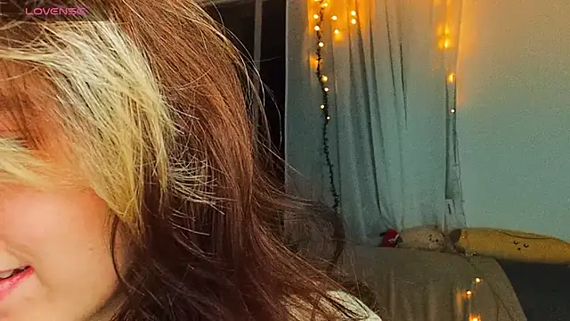 cherrybom969 online show from 22, 2, 2025