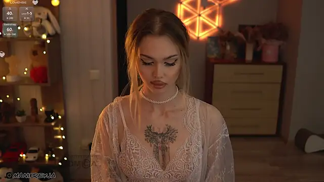 ManiFreyja online show from 1, 10, 2025