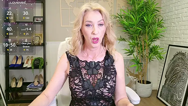 LadyLeea online show from 11, 6, 2026