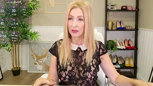 LadyLeea online show from 3, 11, 2025