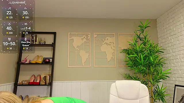 LadyLeea online show from 15, 4, 2026