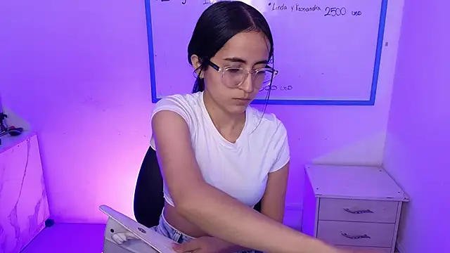Mia Fischer online show from 7, 5, 2026