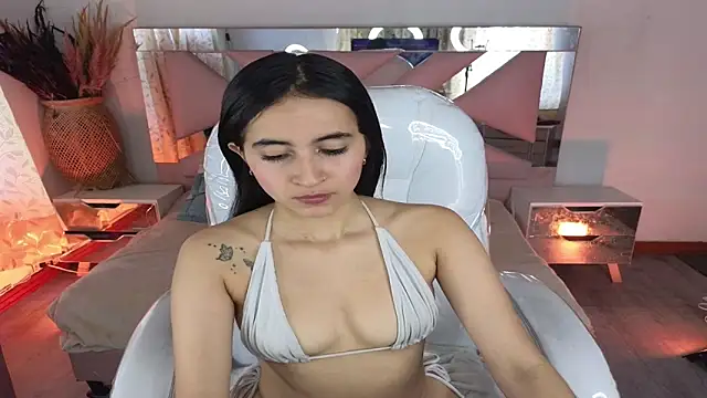 Mia Fischer online show from 4, 12, 2025