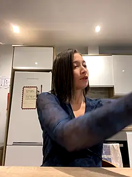 adarussell online show from 2, 10, 2025