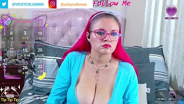 Snapshot of VickyColleman chatting on 29, 9, 2025 VickyColleman online show from 29, 9, 2025