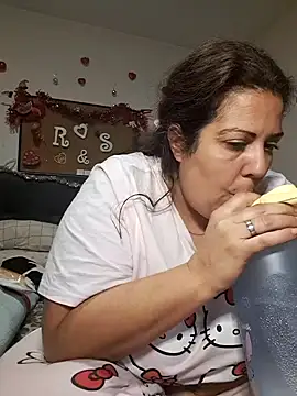 kittymorenita26 online show from 4, 1, 2025