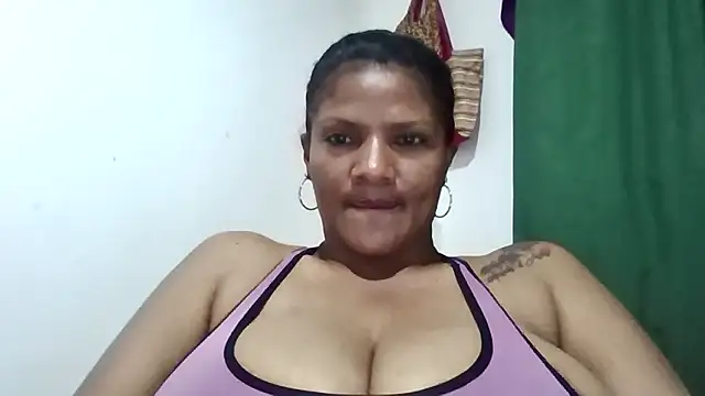 alejandraboobs07 online show from 13, 4, 2026