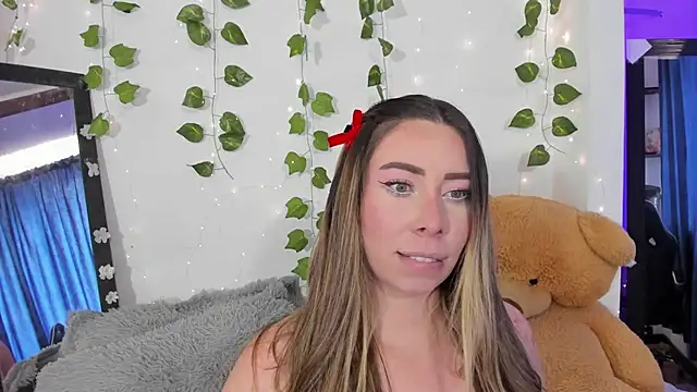 JanneKim online show from 23, 10, 2025