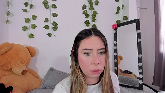 JanneKim online show from 19, 9, 2025