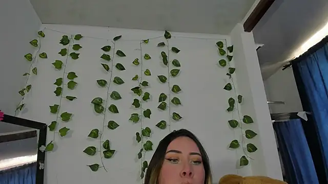 JanneKim online show from 13, 11, 2025