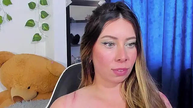 JanneKim online show from 3, 12, 2025