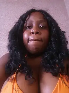 ChubbyMcWitch online show from 18, 12, 2025