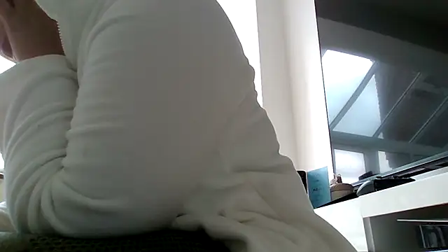 Krystal Tx online show from 20, 6, 2026