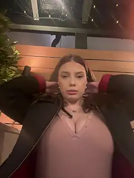 Krystal Tx online show from 21, 2, 2025