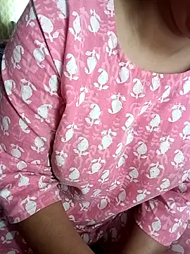 Snapshot of EeshaBhabi chatting on 18, 2, 2026 EeshaBhabi online show from 18, 2, 2026