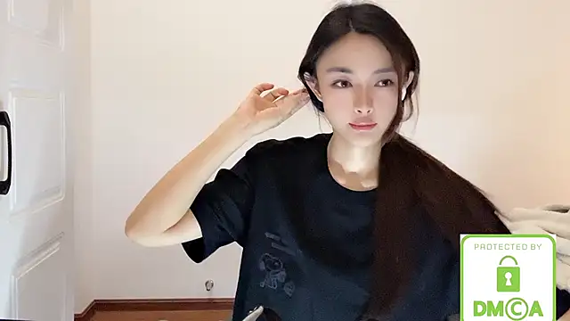 SarahYang online show from 12, 5, 2026