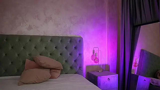 LucyWilow online show from 24, 2, 2026